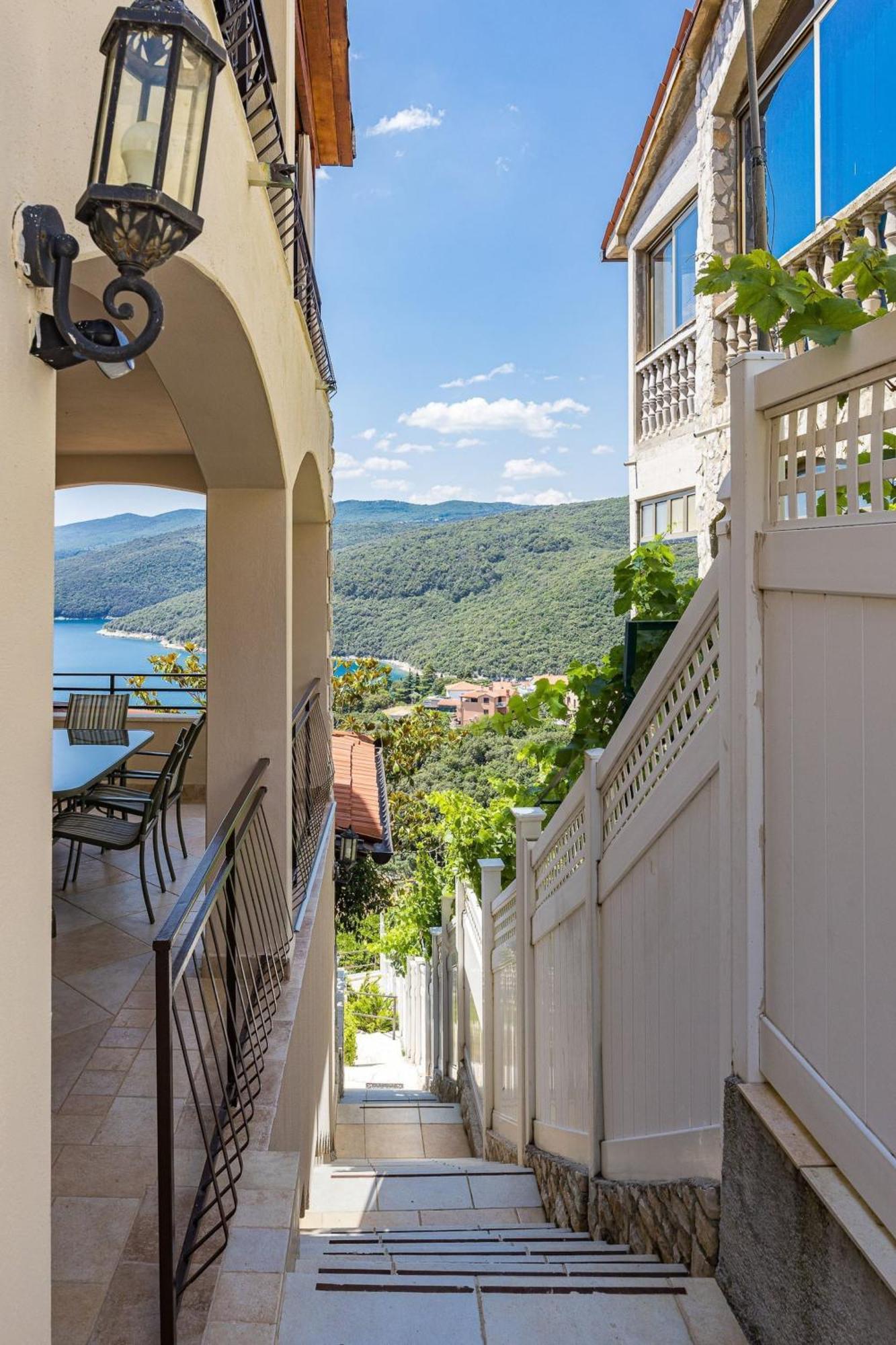Apartments Lady M Рабац Экстерьер фото